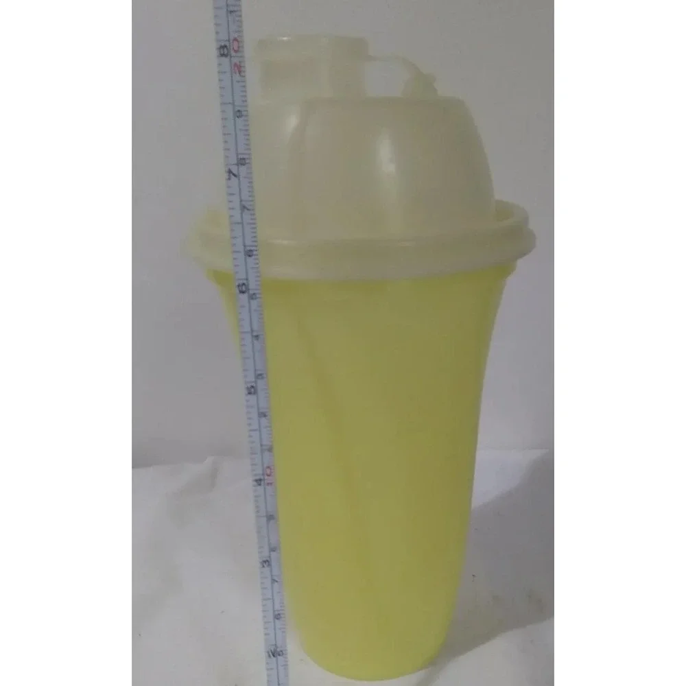 Tupperware Tumbler Shaker Cup Yellow 844-2‎ Flip Lid 844-3 Insert 846-15 Vintage